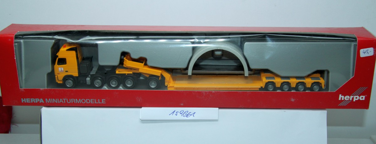 Herpa 159661, Volvo FH16 Pendel-X-Sattelzug mit Ladegut, "Max Bögl" 