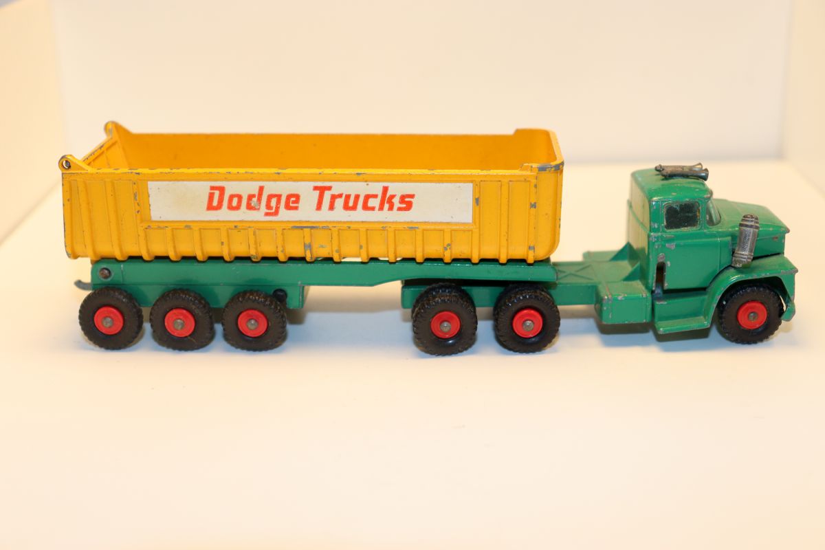 Matchbox Lesney  King Size SW21315, K-16 Dodge Tractor, "Dodge Trucks",  gelb/grün