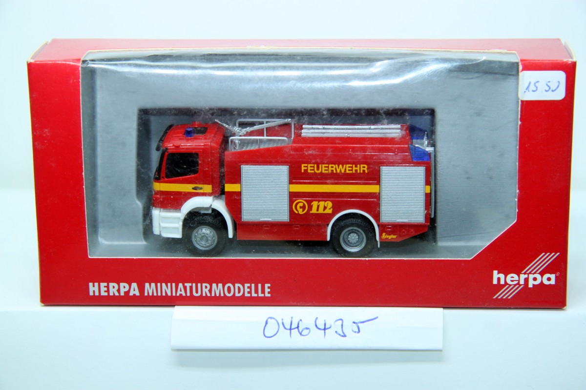 Herpa 046435, MB Axor TLF 24/50 "Feuerwehr"