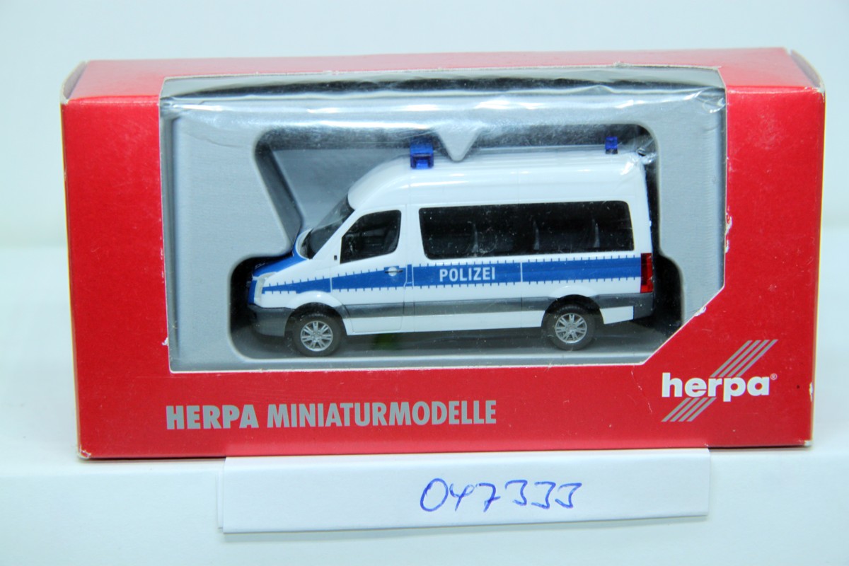 Herpa 047333, VW Crafter bus high roof crew car police white/blue, for H0 scale, with original box
