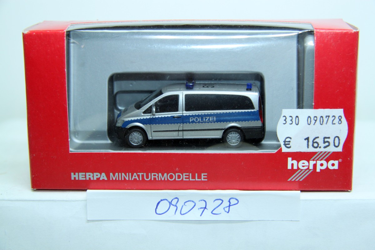 Herpa 090728, Mercedes-Benz, Vito Bus, "Police Hamburg", Era VI, for H0 gauge