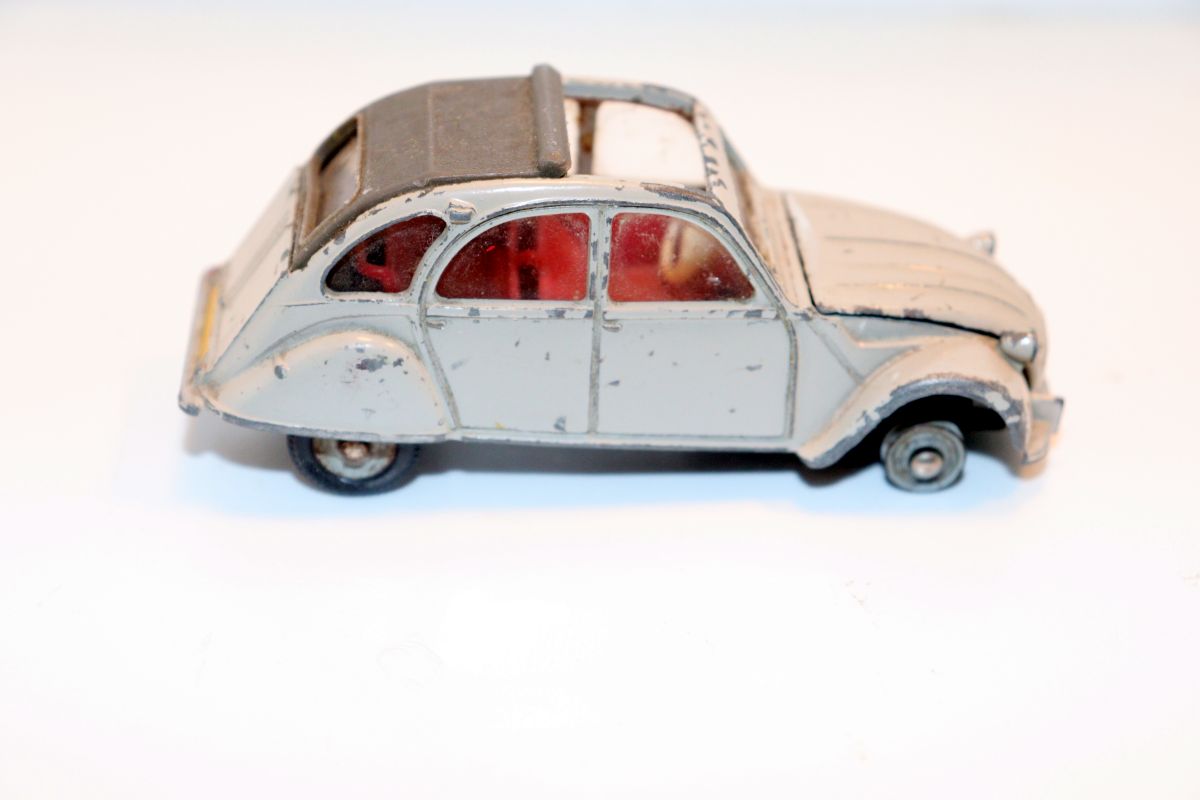 Dinky toys SW21783, Spanish Dinky Toys 500, Citroen 2cv, gray, Made in France 1967, used, with signs of wear, 
