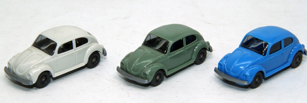 Wiking, SW 16266, set of three different coloured VW 1300 (colours: blue, beige, grey/green)