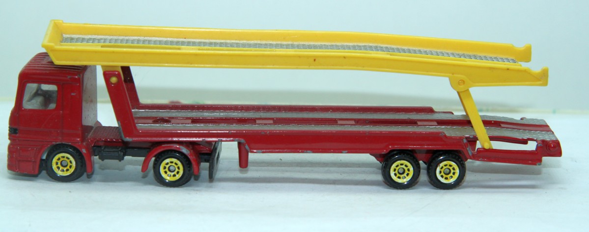 siku Autotransporter rot/gelb, Maßstab 1:87, bespielt mit Gebrauchsspuren, siehe Bilder, ohne Originalverpackung