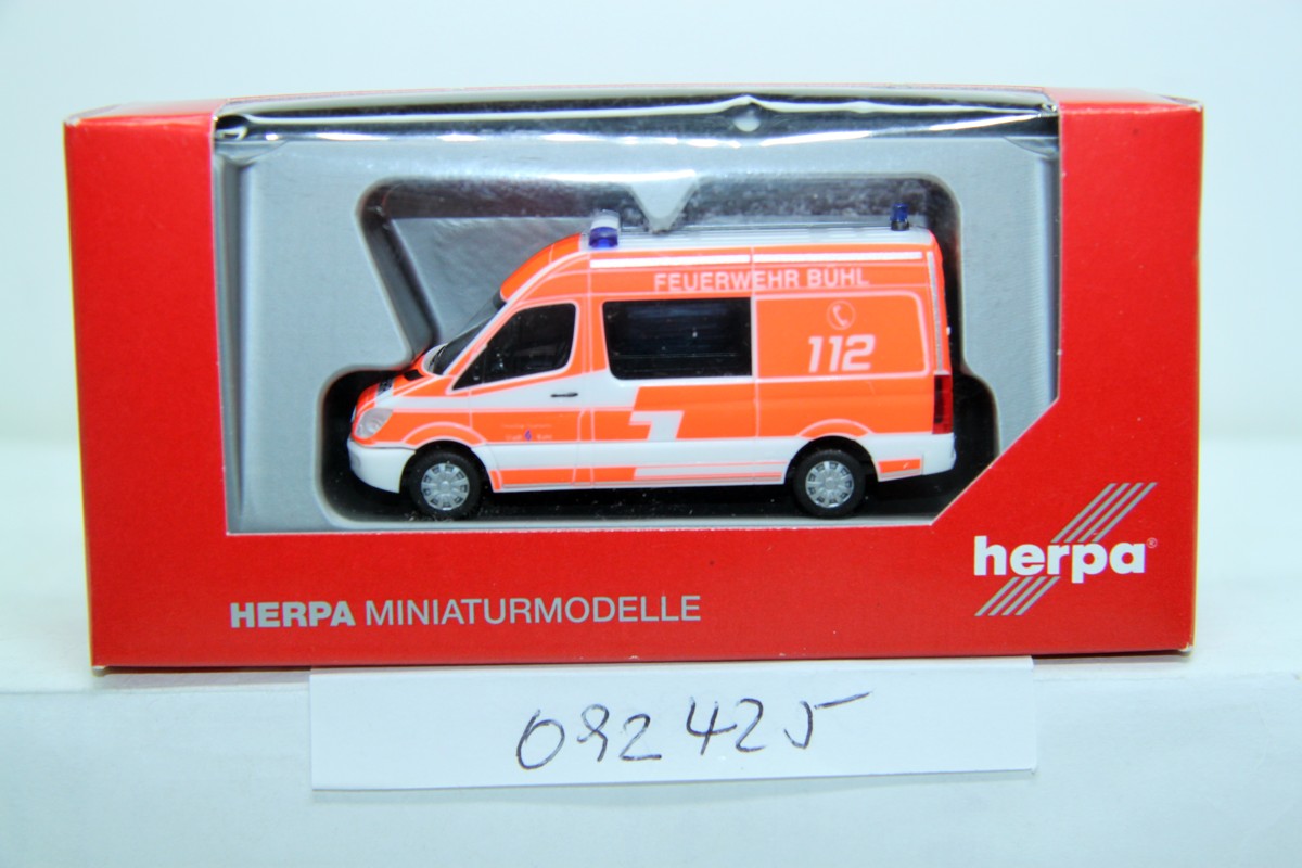Herpa 092425, Mercedes-Benz Sprinter, half bus "Fire brigade Bühl", for H0 gauge,