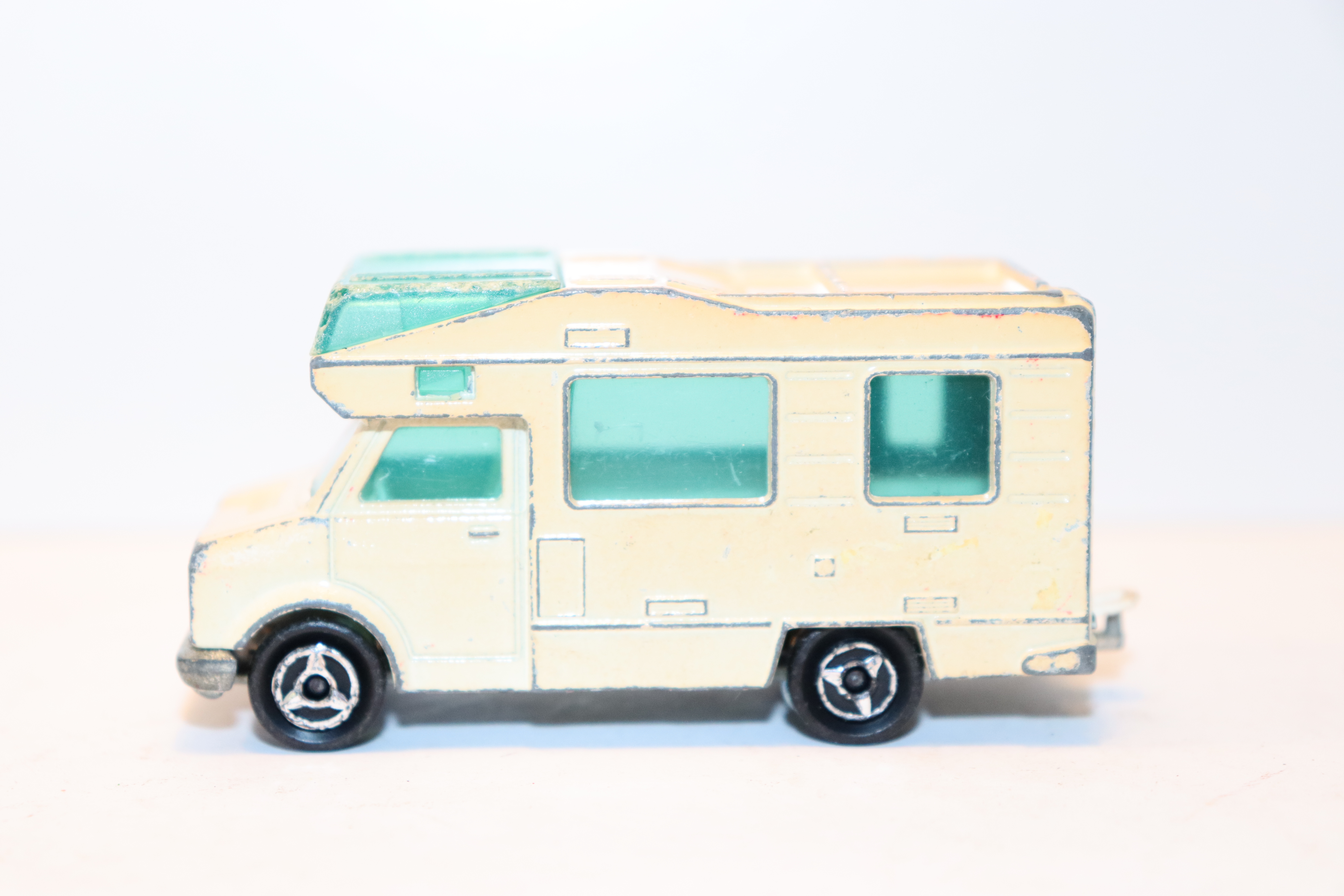 Matchbox SW19847, Majorette Fourgon, Campingbus
