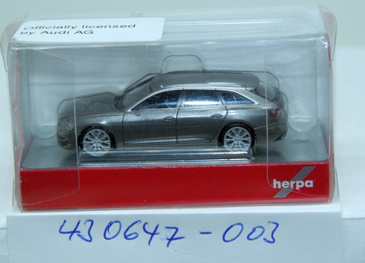 Herpa 430647-003, Audi A6 Avant, taifungrau metallic, für Spur H0, mit Originalverpackung