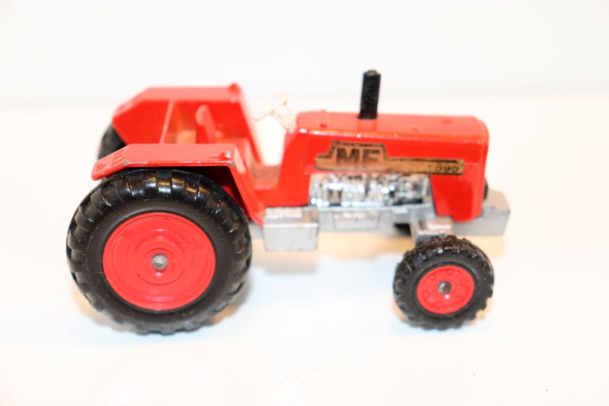 Matchbox SW21435, Super Kings K-35, Massey Ferguson Tractor Vintage 1978 Lesney RARE, scale 1:??, used,