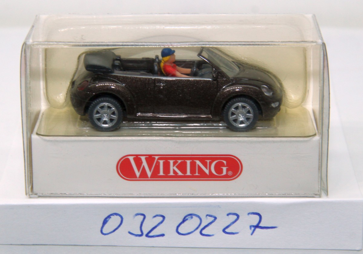 Wiking 002801, VW The New Beetle Cabriolet, yellow, for H0 gauge, with original box