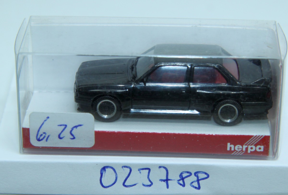 Herpa 023788, BMW M3 (E30) standard, black, for H0 gauge, with original box