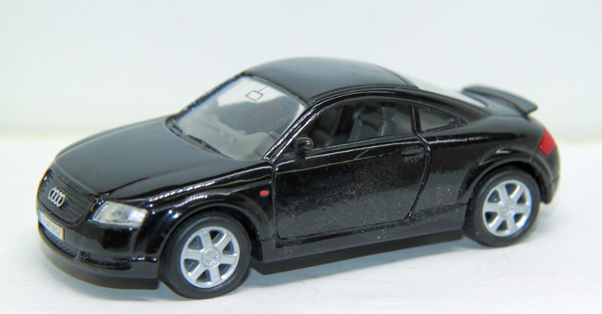 Welly AUDI TT Coupé, schwarz 1