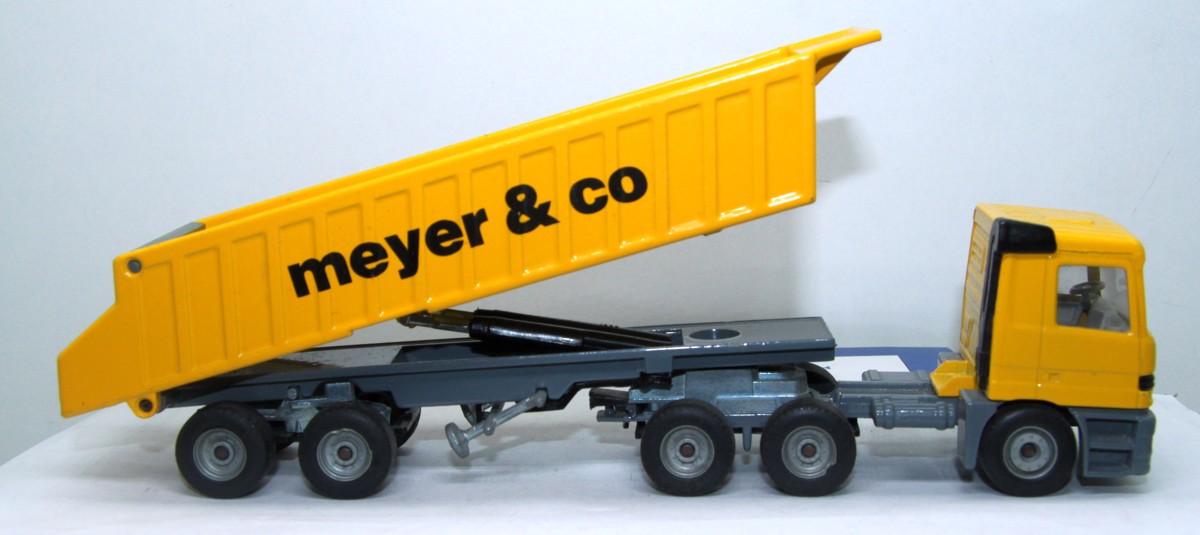 Siku 2919, Sandkipper, mit Aufschrift "Meyer & Co", gelb, bespielt mit  Gebrauchsspuren, siehe Bilder, ohne Originalverpackung 