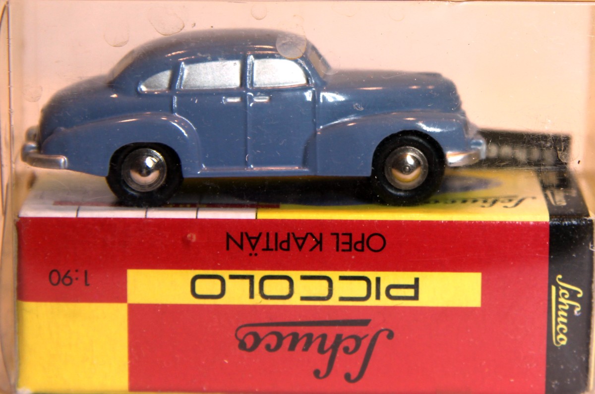 Schuco   Piccolo Opel Kapitän im Originalkarton