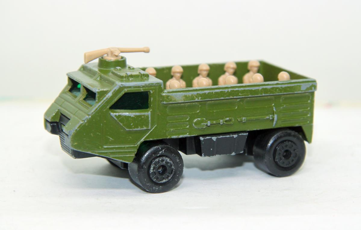 Lesney Matchbox SuperFast Personnel Carrier 1976 1
