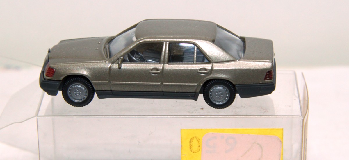 Wiking 15314, Mercedes-Benz MB 260 E, graubraun, für Spur H0, in Originalverpackung,