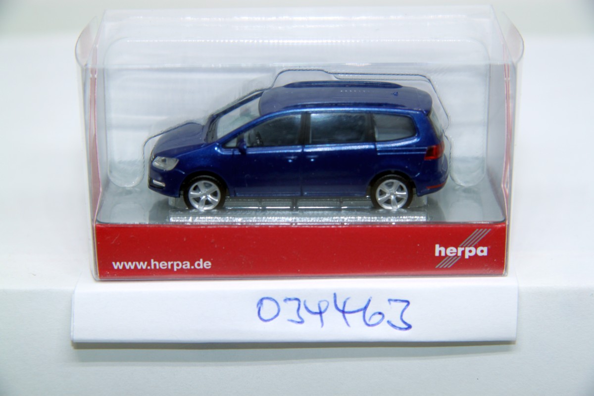 Herpa 034463, VW Sharan II 2010, blau-metallic