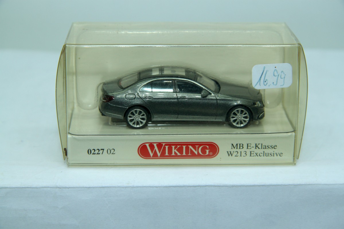 Wiking 022702, MB E-Class W 213 Exclusive, selenite grey metallic,