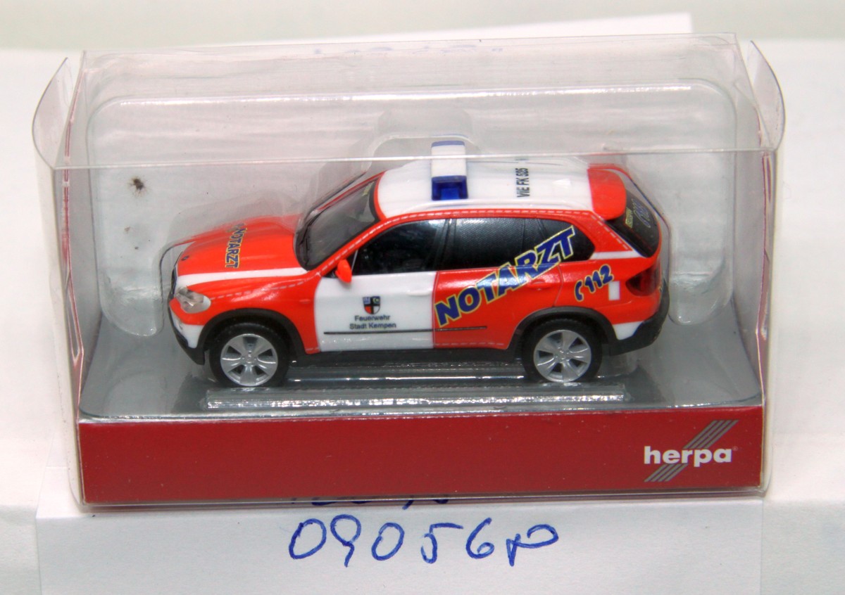 Herpa 090568, BMW X5 Notarzt, "Feuerwehr Stadt Kempen "