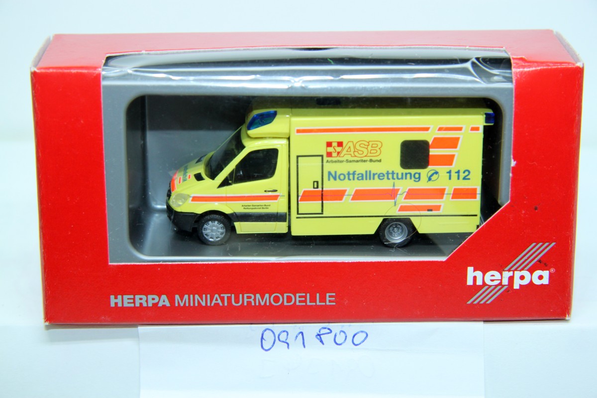 Herpa 091800, Mercedes-Benz Sprinter, Fahrtec ,RTW , "ASB Berlin", era VI, for H0 gauge,