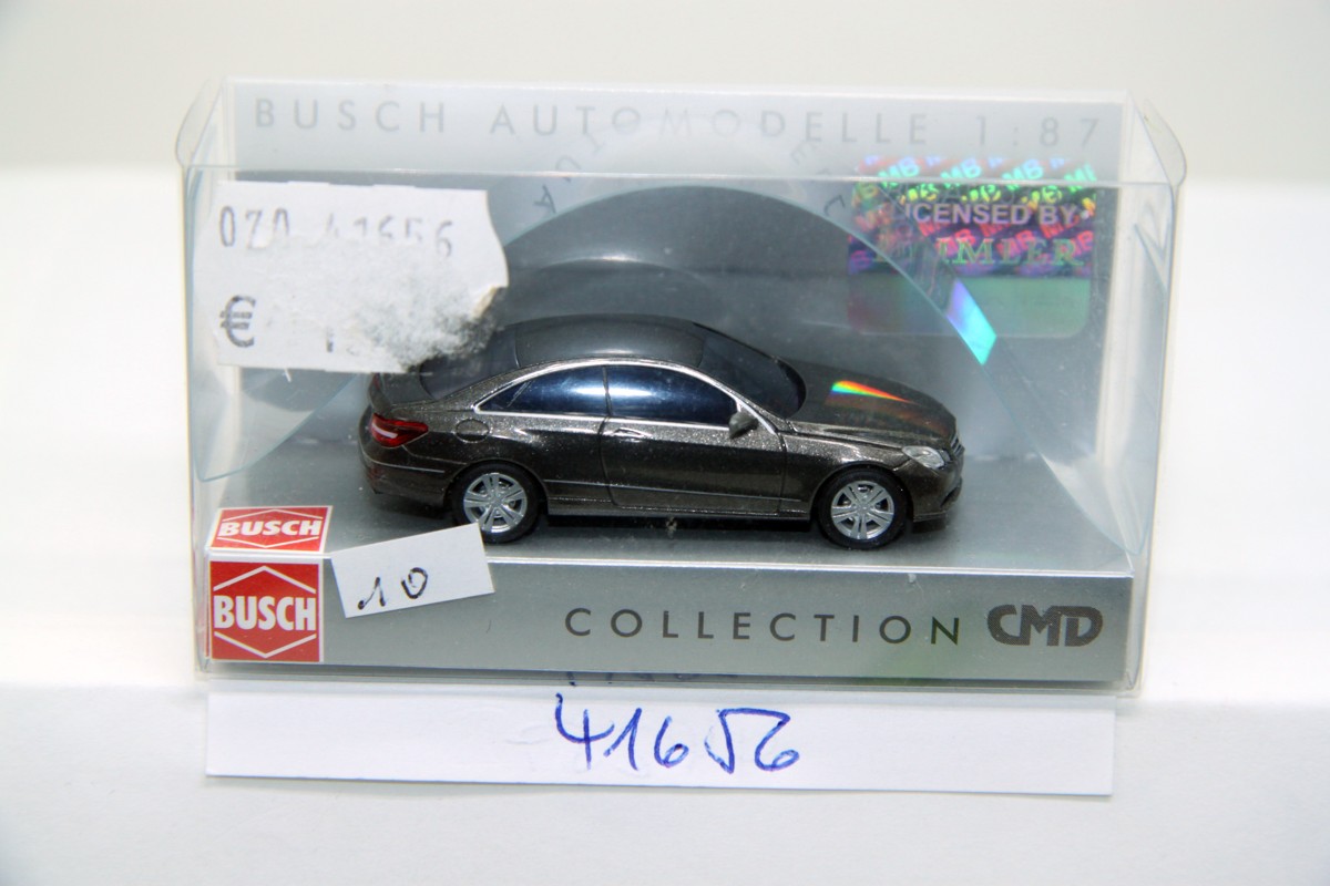 Busch 41656, PKW Mercedes Benz E-Klasse, Coupe, graubraun, CMD-Collection