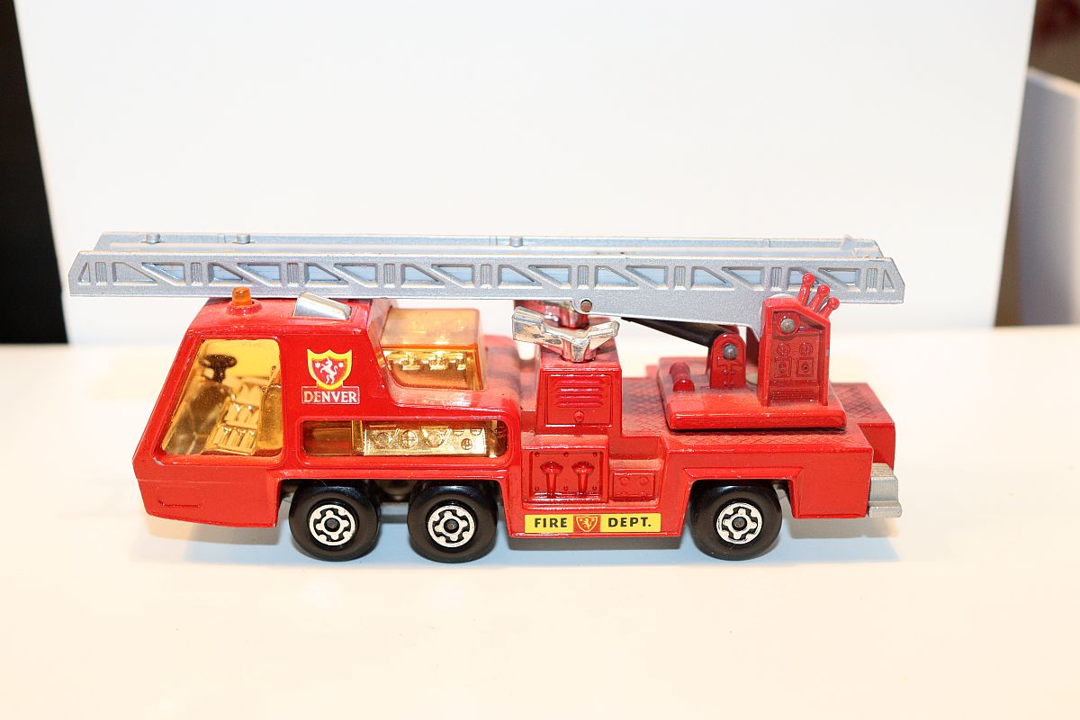 Matchbox Superkings SW20514, K-9 “Tender” model truck, scale 1:24, used with signs of wear, see pictures, without original box