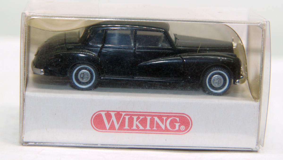 Wiking 8360118, Mercedes Benz 300 Limousine, schwarz, für Spur H0, mit Originalverpackung