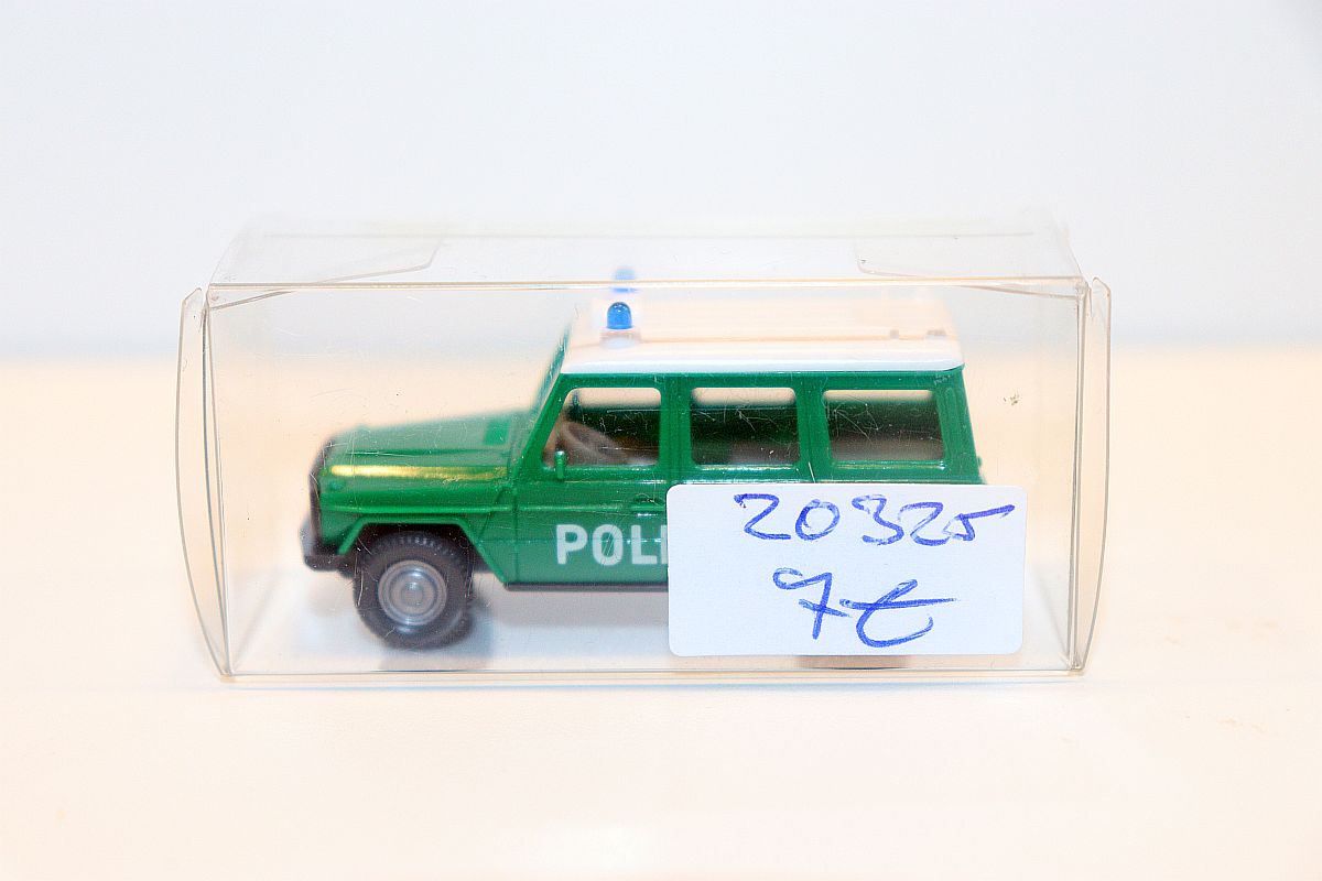 Wiking SW20325, Mercedes Benz MB G-Class police SUV estate car, green, for H0 scale, 