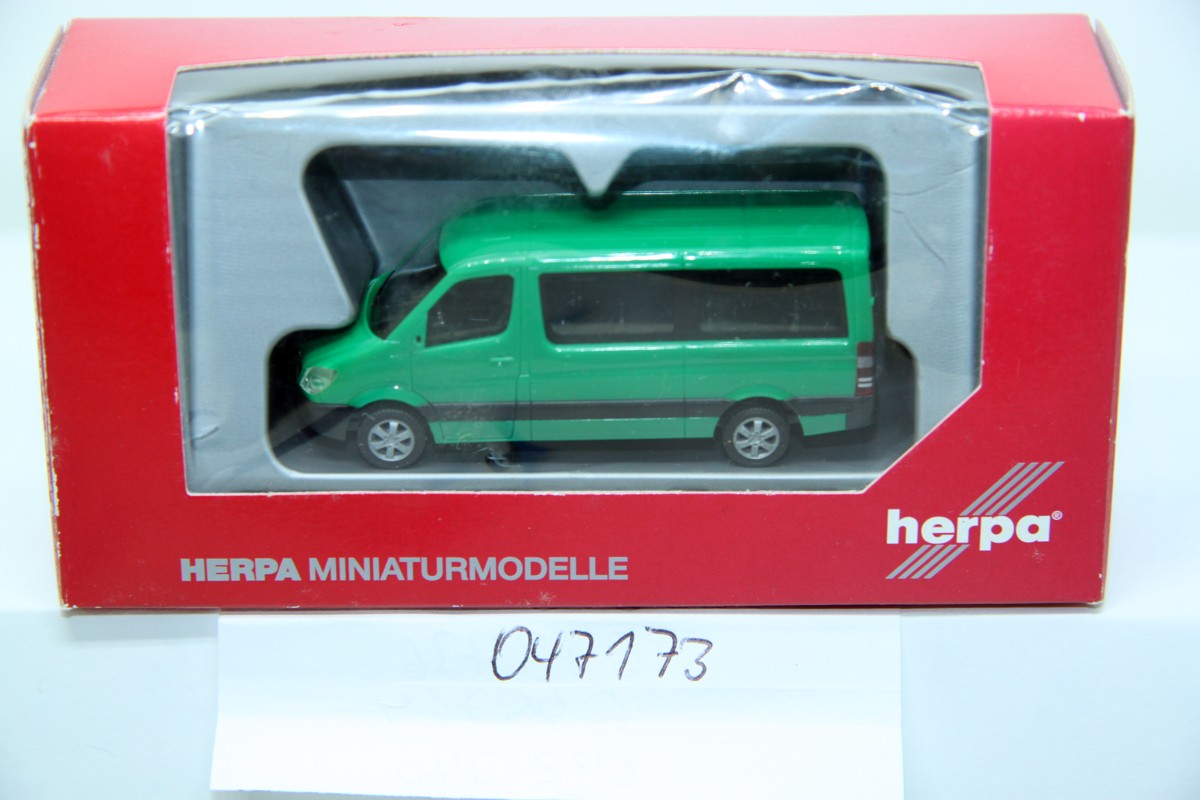 Herpa 047173, Mercedes Benz Sprinter 06, Polizei-Grün