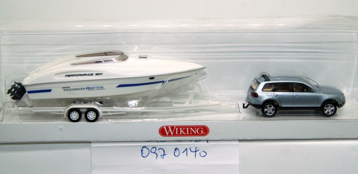 Wiking 0970140, VW mit Trailer und Boot 