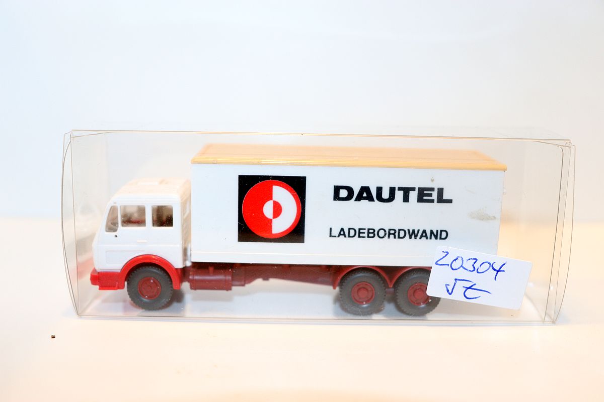 Wiking SW20304, Truck 451/2 Mercedes-Benz 2232 box truck, “Dautel tail lift”, for H0 scale