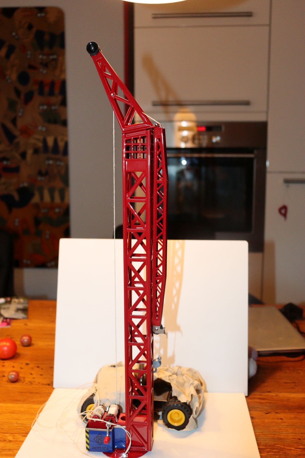 Kovap SW22139, Baukran Kran aus Blech,  2 Seilrollen - 60 cm, gelb/schwarz,