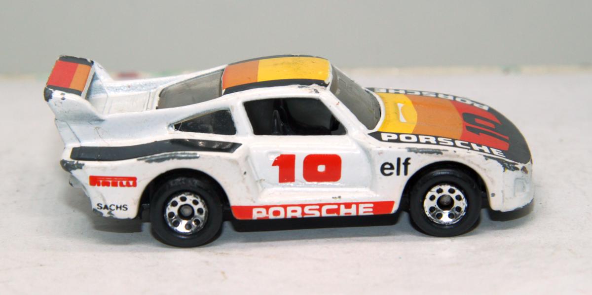 Matchbox Racing Porsche 935 1985 1:57 2