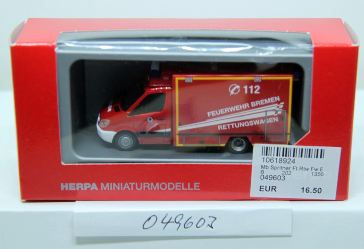 Herpa  049603, Mercedes-Benz Sprinter Fahrtec RTW "Feuerwehr Bremen" 