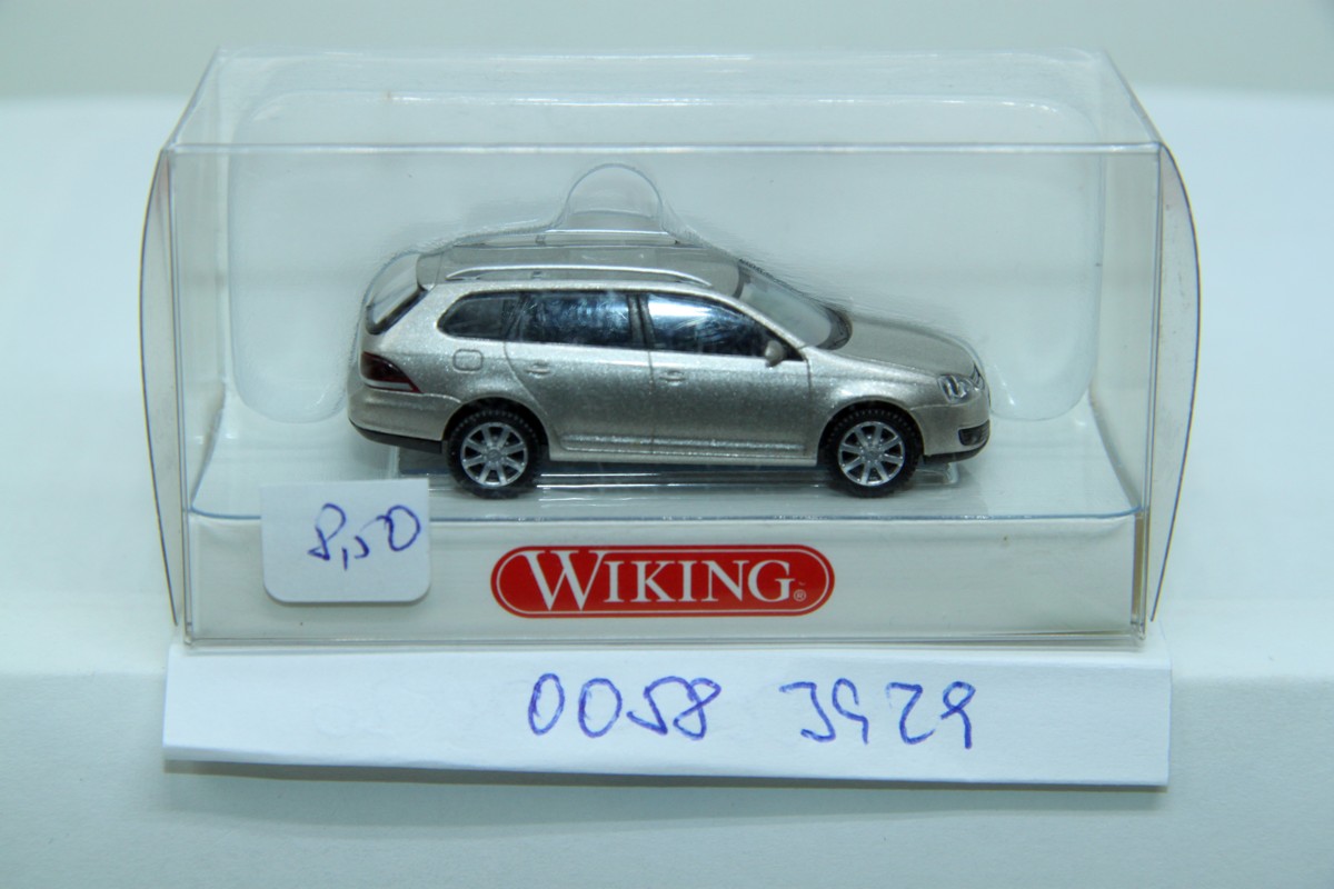 Wiking 00583929, VW Golf 5 Variant, wheat beige metallic, for H0 gauge, with original box