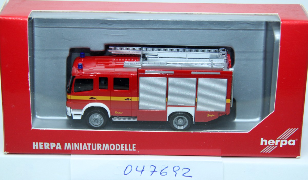 Herpa 047692, Mercedes Benz Atego HLF 20/16, fire department, for H0 scale
