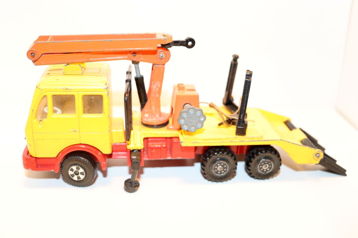 Matchbox SW21418, Matchbox Super Kings Truck K43/3, yellow/orange, MB tractor unit, used,