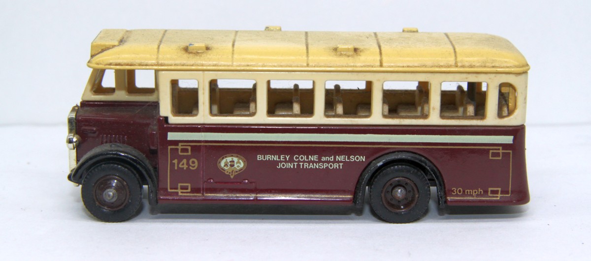 Lledo Burnley Colne and Nelson, Vintage Omnibus Hire, Metallauto, made in England, ohne OVP