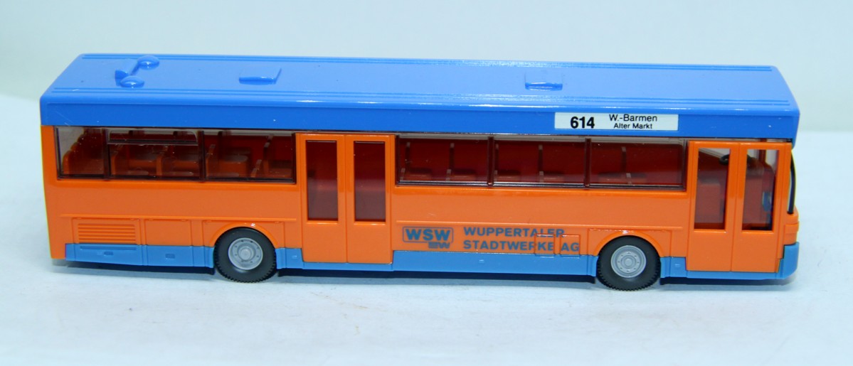 WIKING 702 24, Mercedes Benz 405 Standard Linienbus mit Aufschrift "WSW Wuppertal", für Spur H0 mit Originalverpackung
