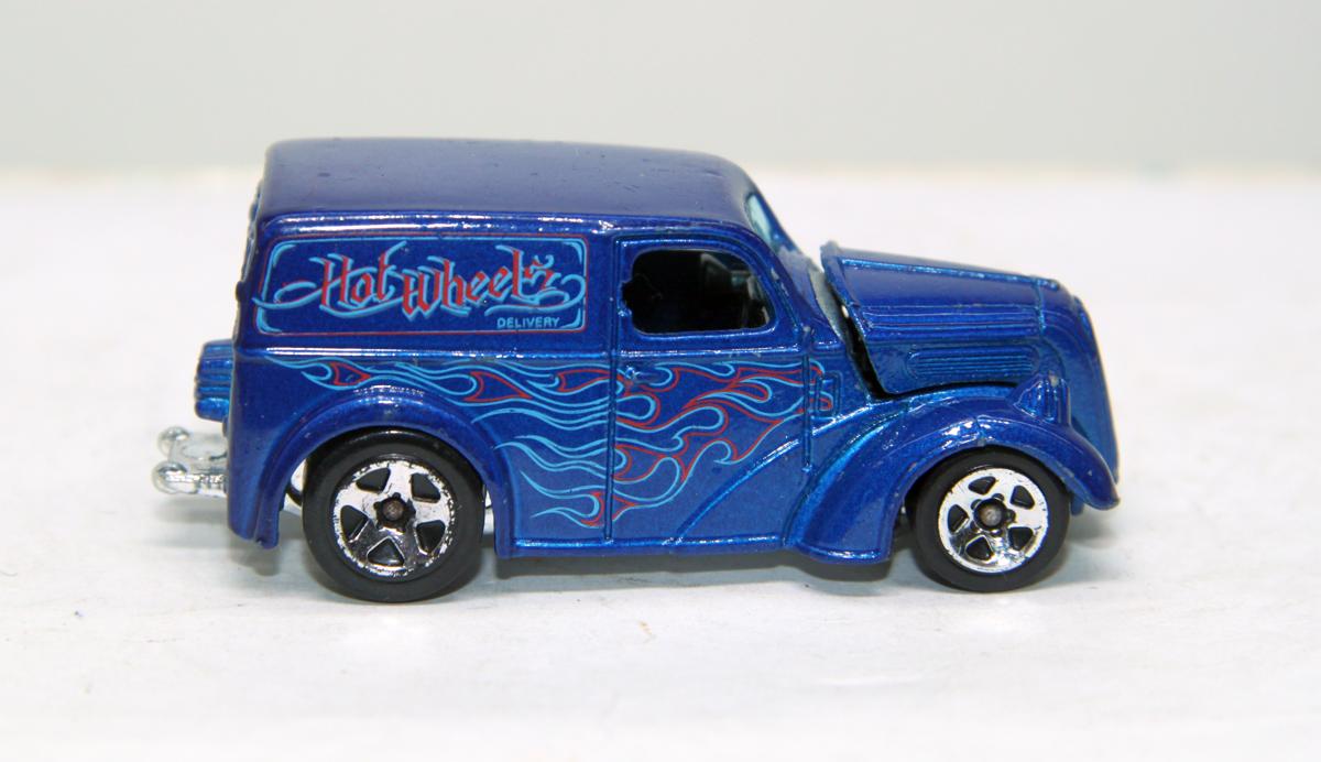Mattel Hot Wheels A19, blau 2