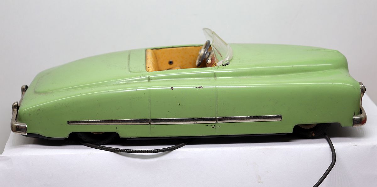 NF (Josef Neuhierl 1920-1955), lackiertes mechanisches Blechauto, TELECAR, wassergrünes Cabriolet L 26 cm, ohne Schlüssel