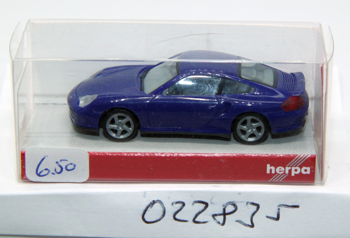Herpa 022835, Porsche Turbo, dark blue, for H0 gauge