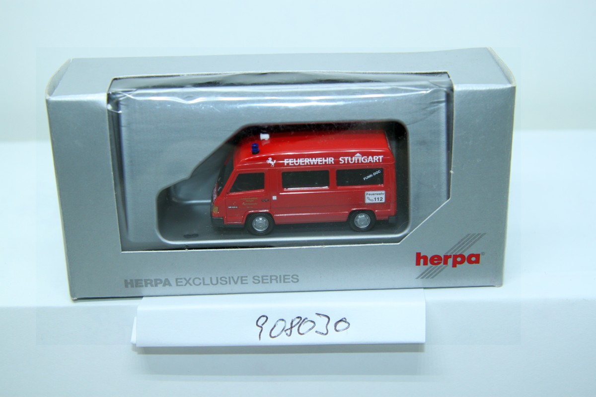 Herpa 908030, MB 100 D Feuerwehr Stuttgart Gerätewagen Funk mit Hochdach, limitiert