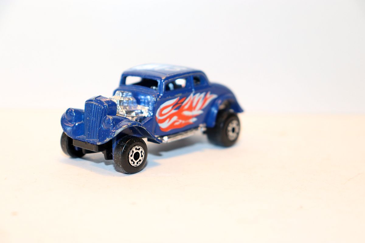 Matchbox SW19878, "White Heat 313", Willys Street Rod