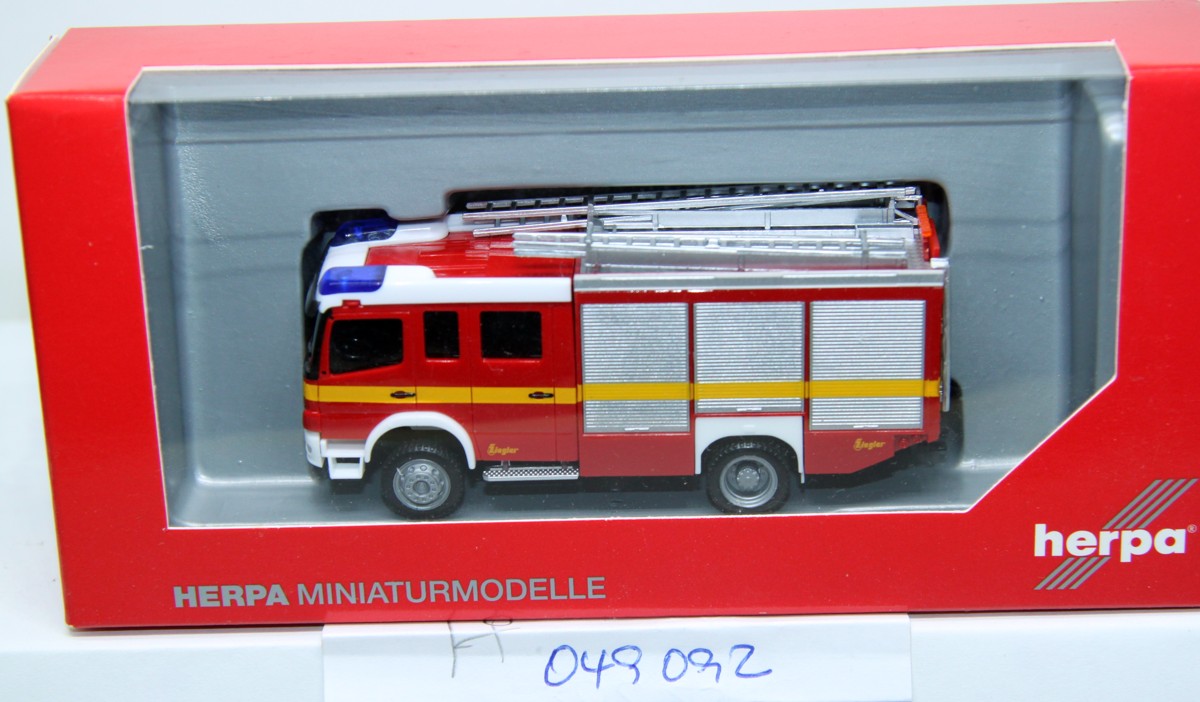 Herpa  049092,  Mercedes-Benz Atego 10 LF 20/16 "Feuerwehr" 