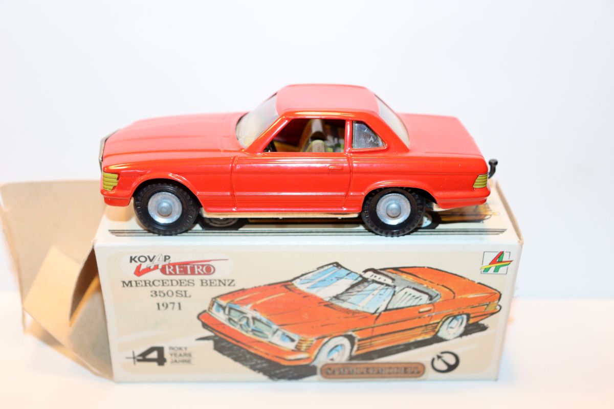 KOVAP, Mercedes Benz 350 SL, rot, Blechmodell