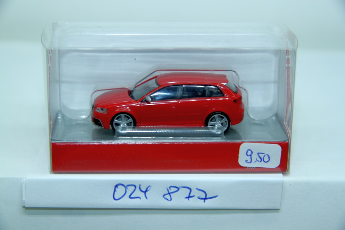 Herpa 024877, Audi RS3 Sportback '11, rot