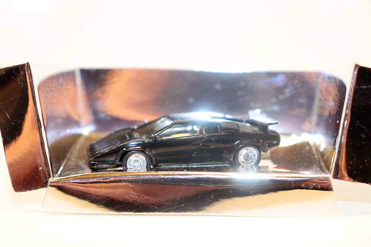 Monogram 2024, Lamborghini Countach mit Spoiler, schwarz,