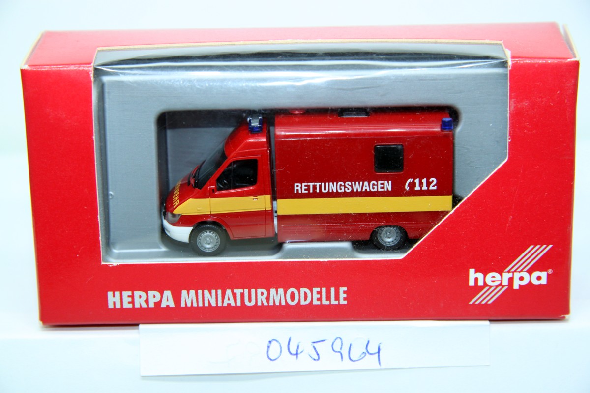 Herpa 045964, Mercedes Benz Sprinter facelift, RTW Rettungswagen