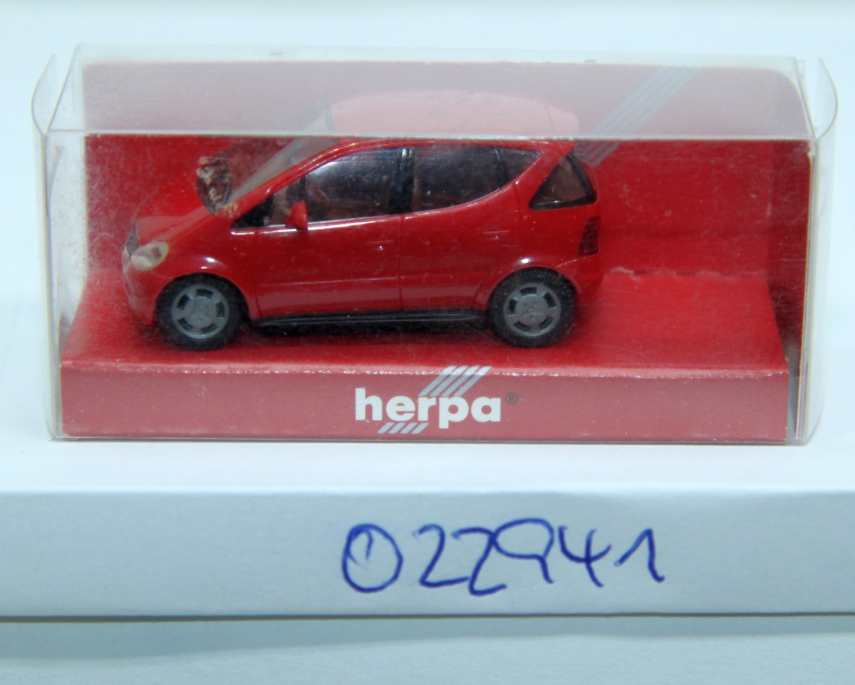 Herpa 022941, Mercedes Benz A-Class, red , for H0 gauge, with original box