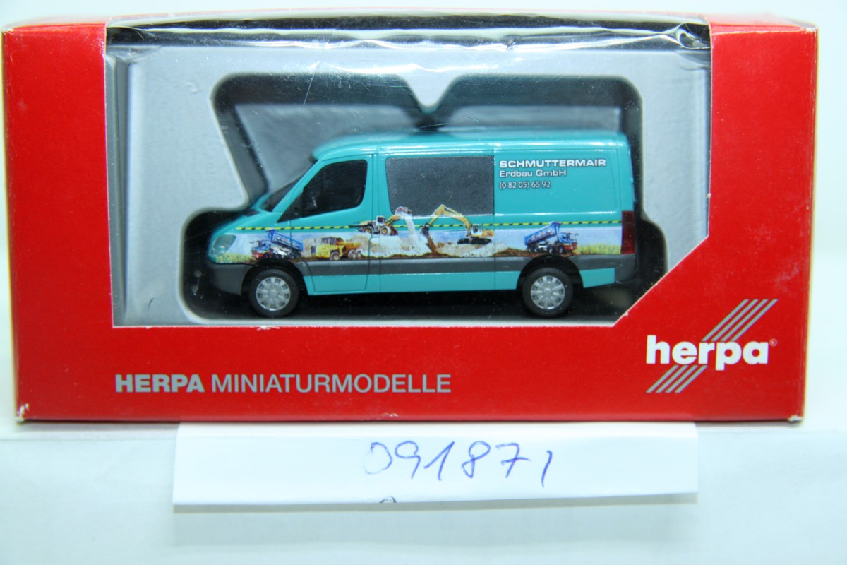Herpa  091671, Mercedes-Benz Sprinter Halbbus "Schmuttermair", Epoche VI, für Spur H0, 